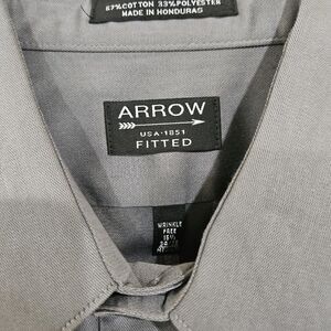Arrow Men's long-sleeved dress shirt